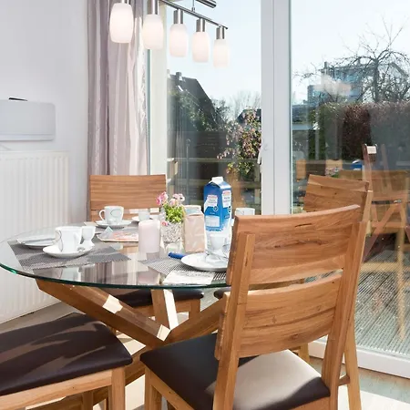 K2 - Strandhaus Koenigsberger Allee 8 - Feriendomizil Hollich 펜션 *